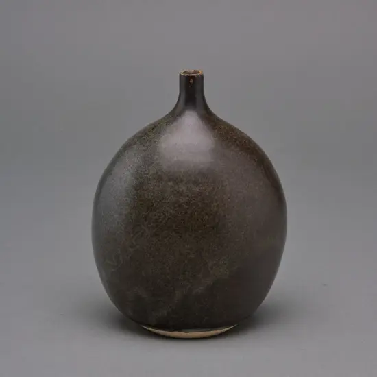 Unidentified maker – stoneware bottle,